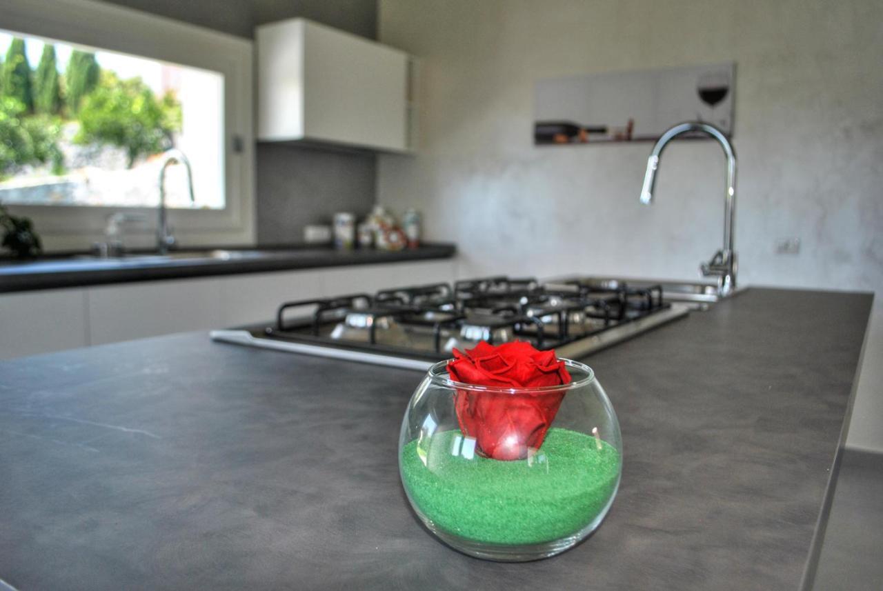 Villa Dedalisa By Holidayngo Acireale Extérieur photo
