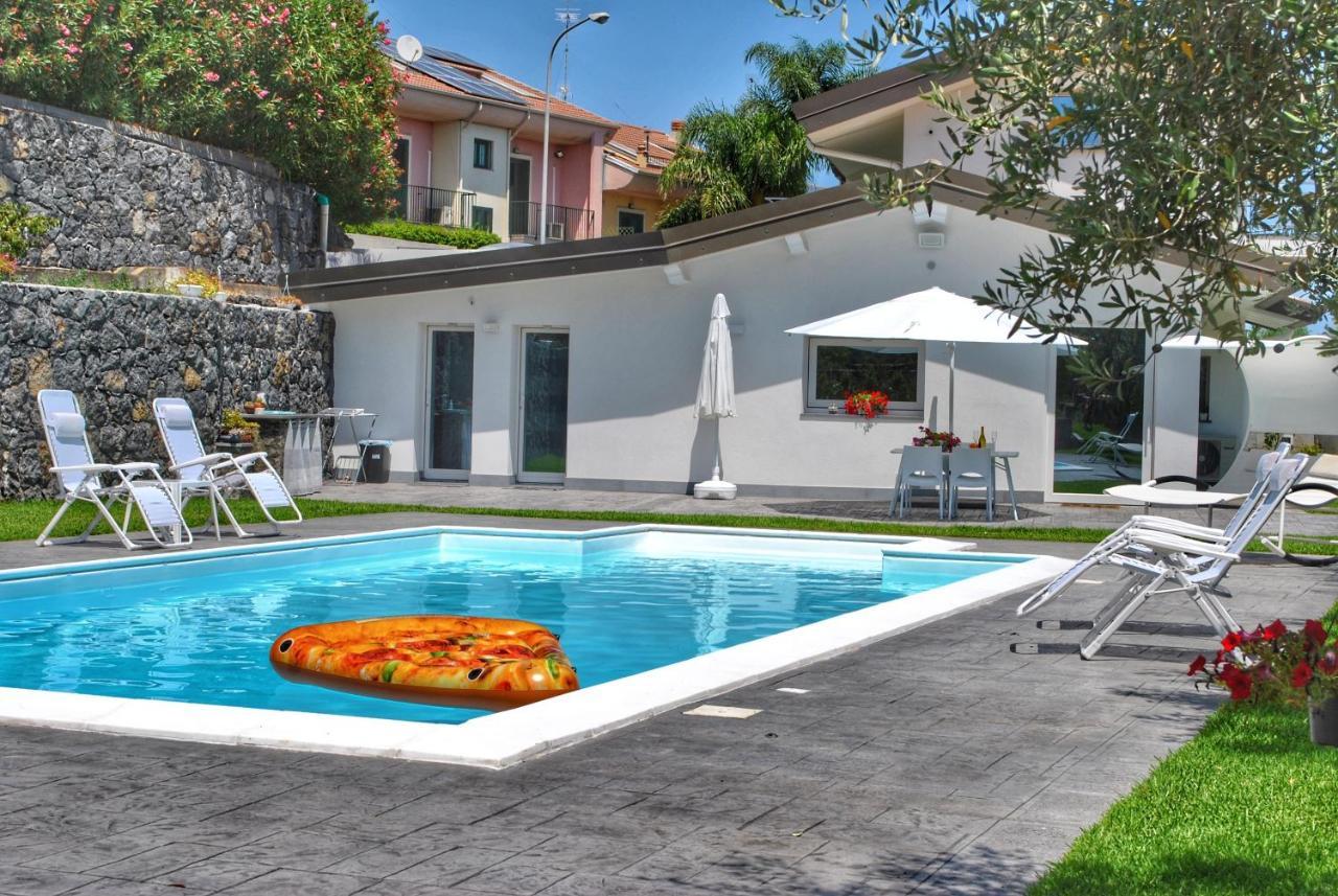 Villa Dedalisa By Holidayngo Acireale Extérieur photo